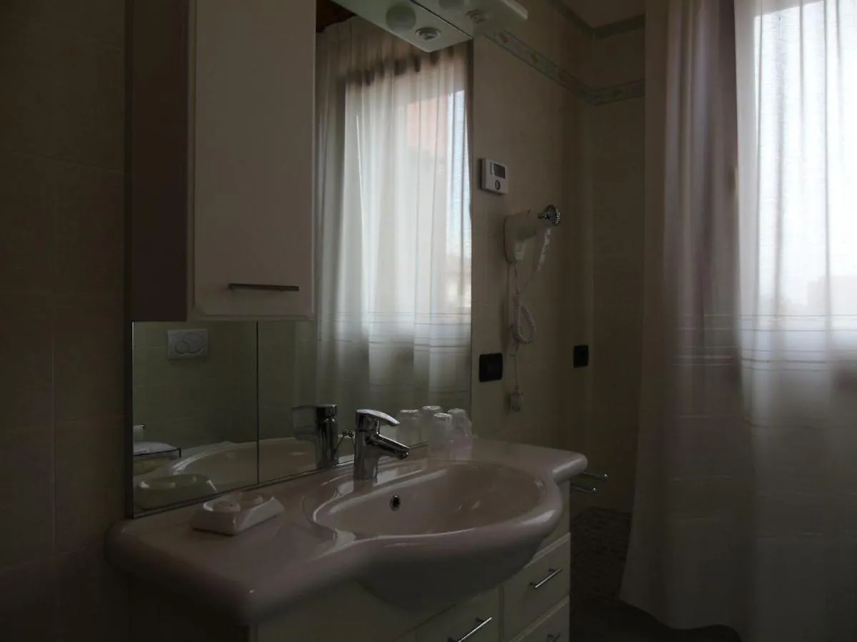 B&B Ai Cipressi Местрино