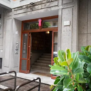 https://house-romecoming-ostiense.it-romehotels.com
